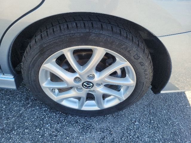 Used 2013 MAZDA MAZDA5 Touring FWD image 8