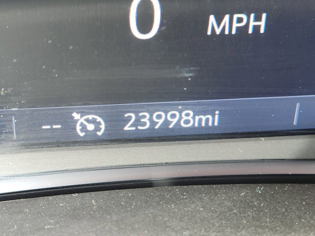 Used 2024 GMC Terrain SLT image 38