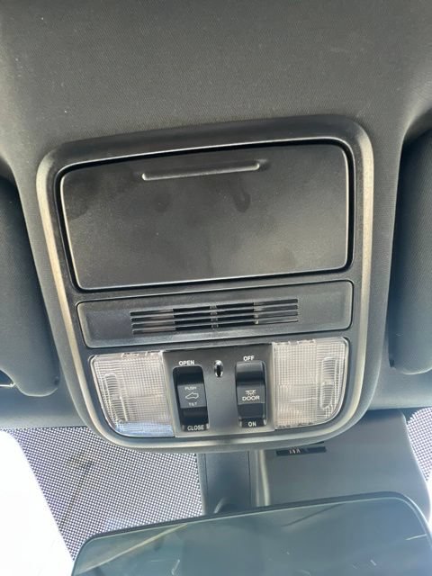 Used 2022 Honda Passport TrailSport image 17