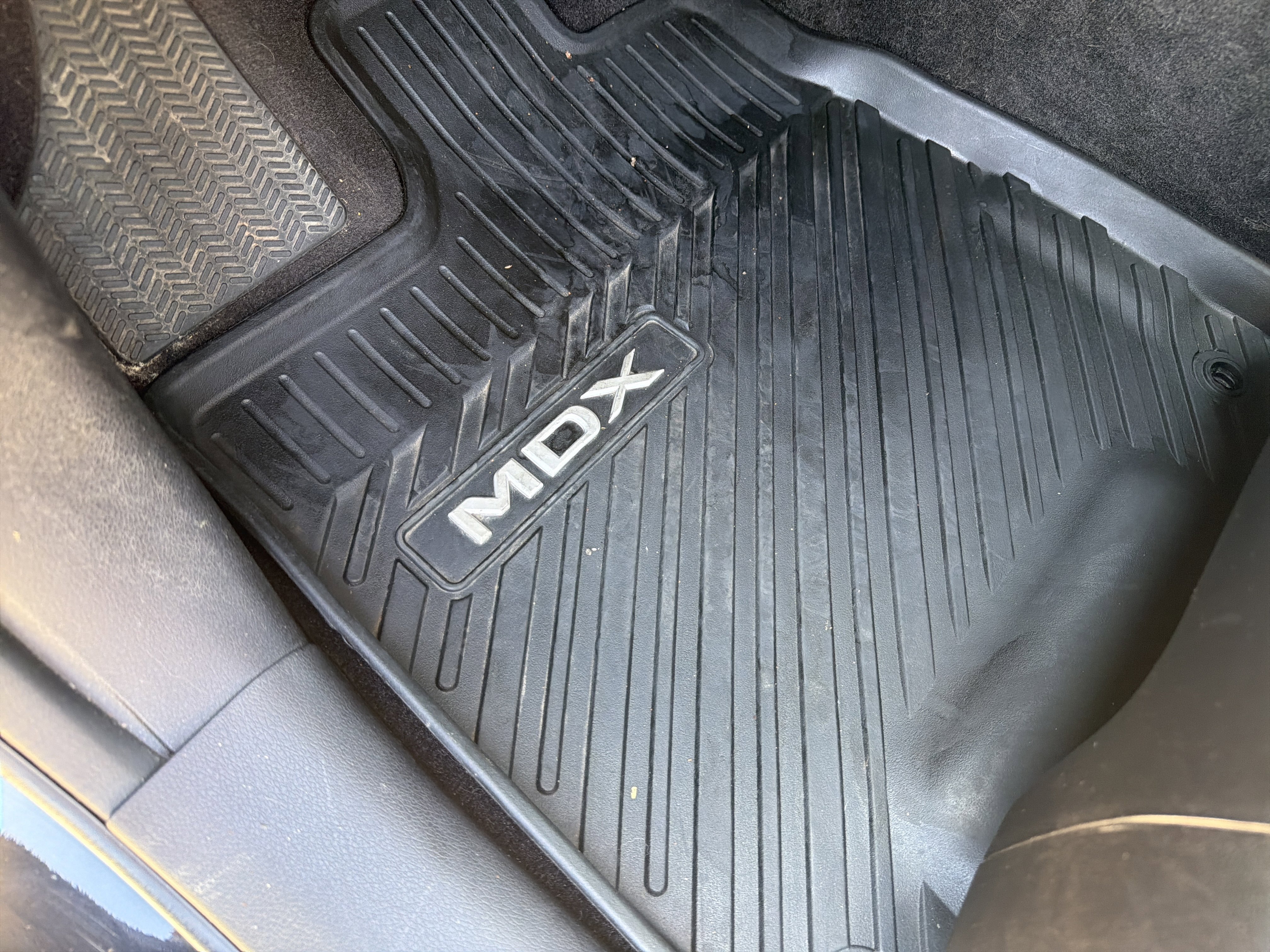 Used 2020 Acura MDX SH-AWD image 14