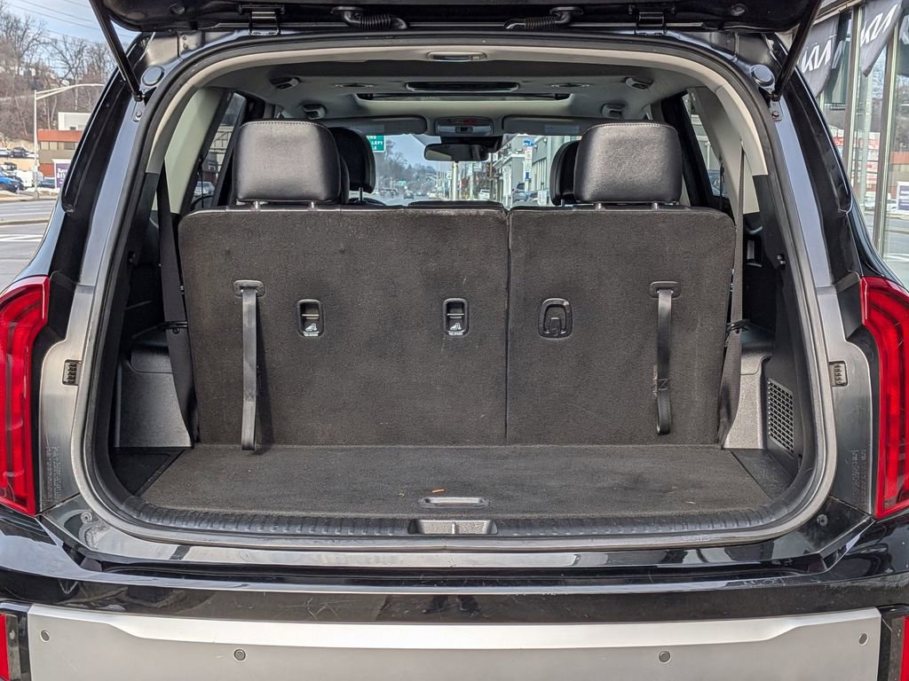 Certified 2023 Kia Telluride S w/ S Sunroof Package image 9