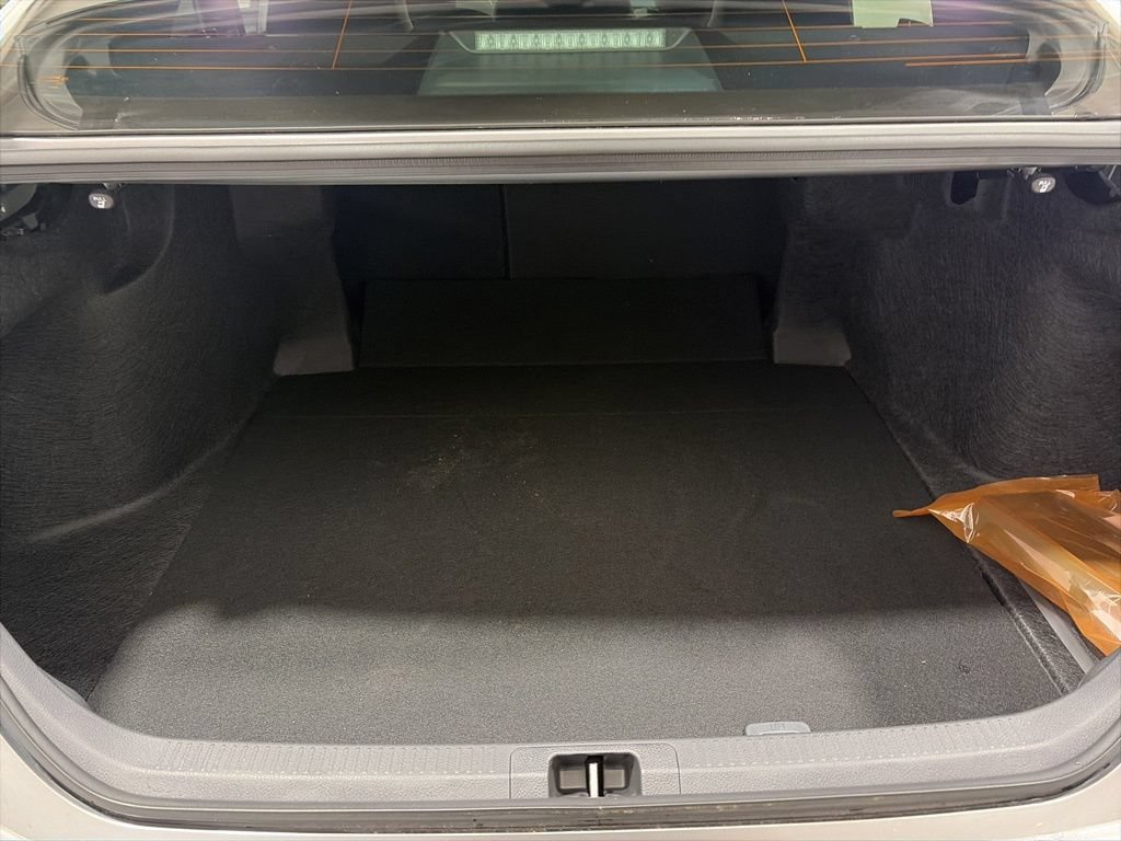 Used 2026 Toyota Camry SE FWD image 17