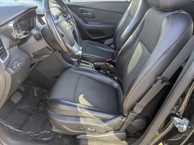 Used 2019 Chevrolet Trax LT w/ LT Convenience Package image 15