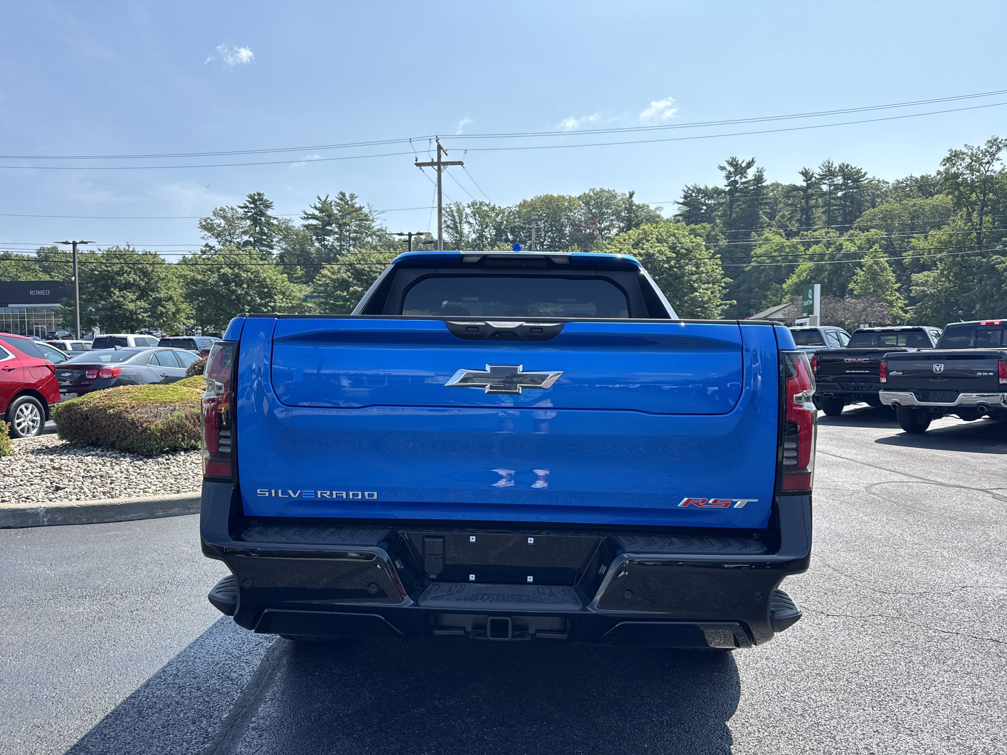 New 2025 Chevrolet Silverado EV RST image 7