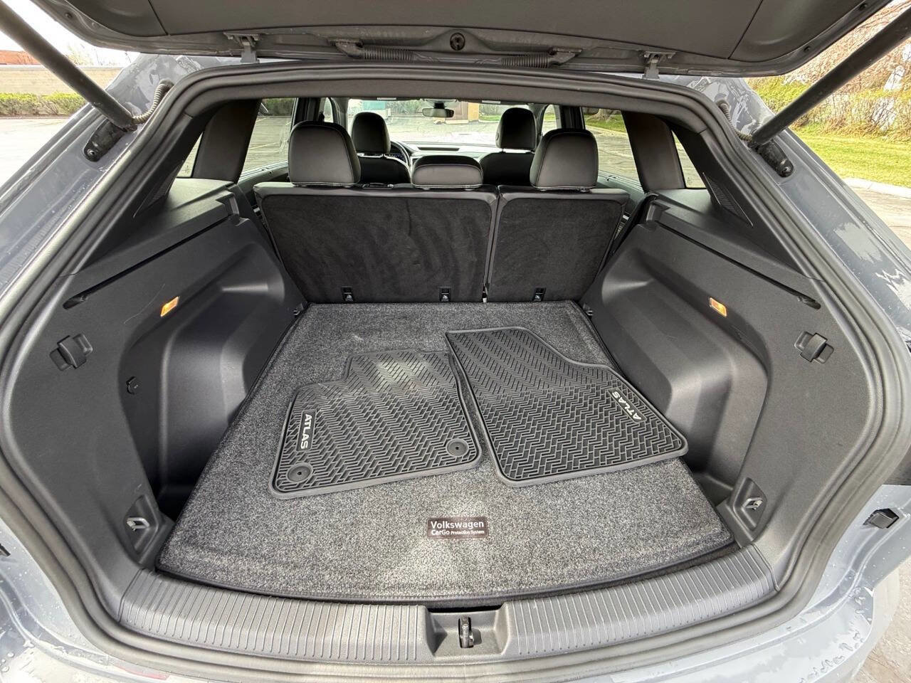 Used 2021 Volkswagen Atlas Cross Sport SEL Premium R-Line image 16