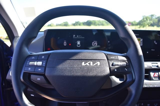 Certified 2025 Kia K4 FWD image 24