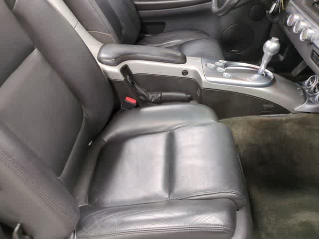 Used 2005 Chevrolet SSR w/ Preferred Equipment Group RWD image 19