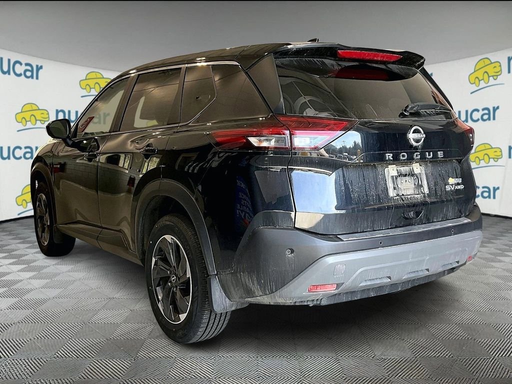 Used 2023 Nissan Rogue SV AWD/4WD image 4