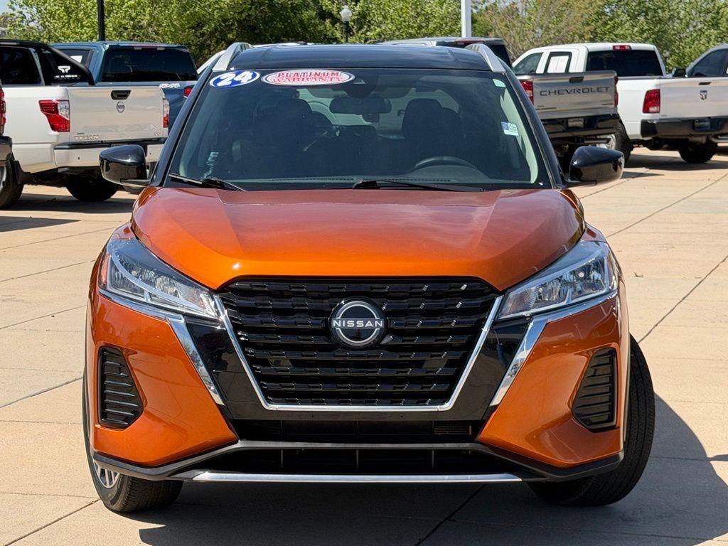 Used 2024 Nissan Kicks SV FWD image 2