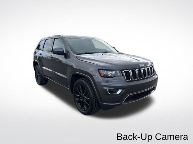 Used 2020 Jeep Grand Cherokee Altitude AWD/4WD image 7
