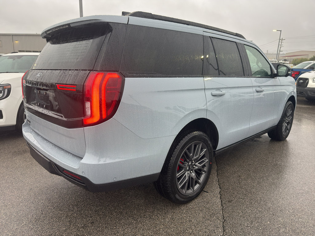 New 2025 Ford Expedition Platinum w/ Stealth Performance Package image 6