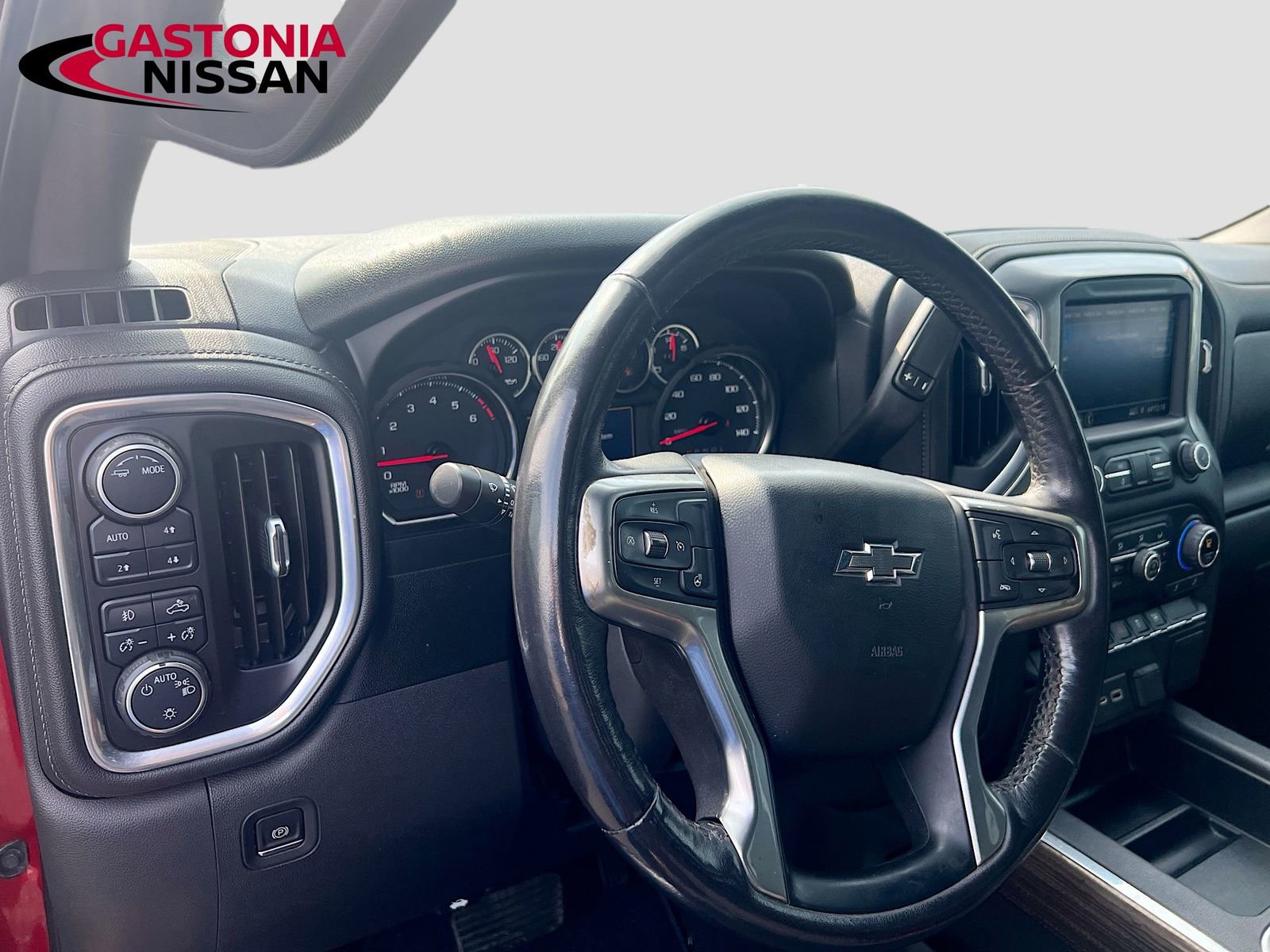 Used 2021 Chevrolet Silverado 1500 RST image 11