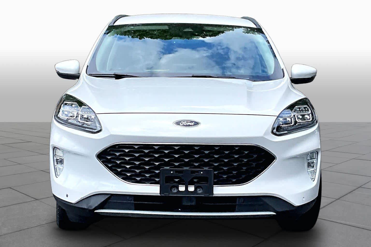 Used 2020 Ford Escape Titanium AWD/4WD image 4