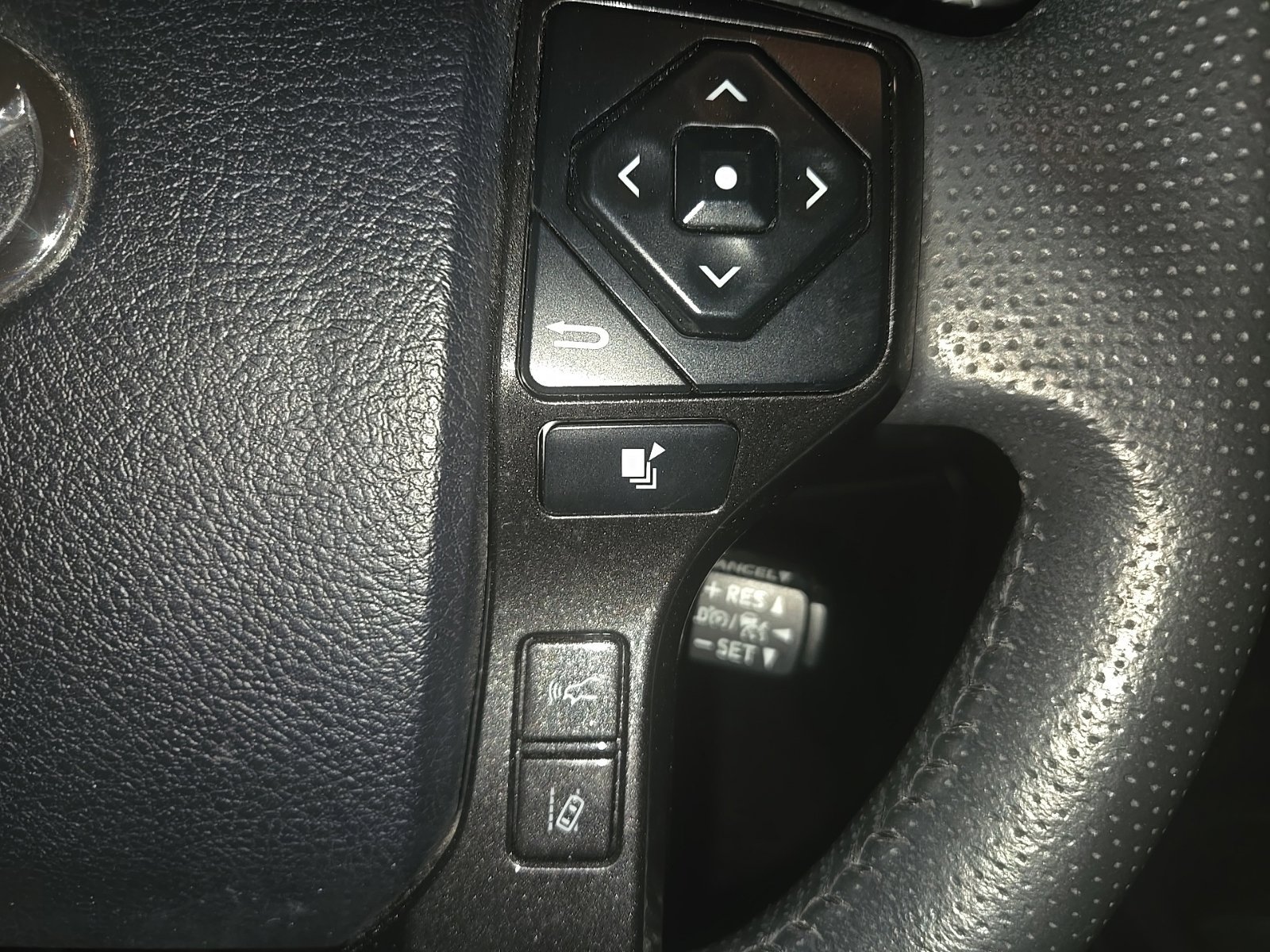 Used 2021 Toyota 4Runner TRD Pro AWD/4WD image 18