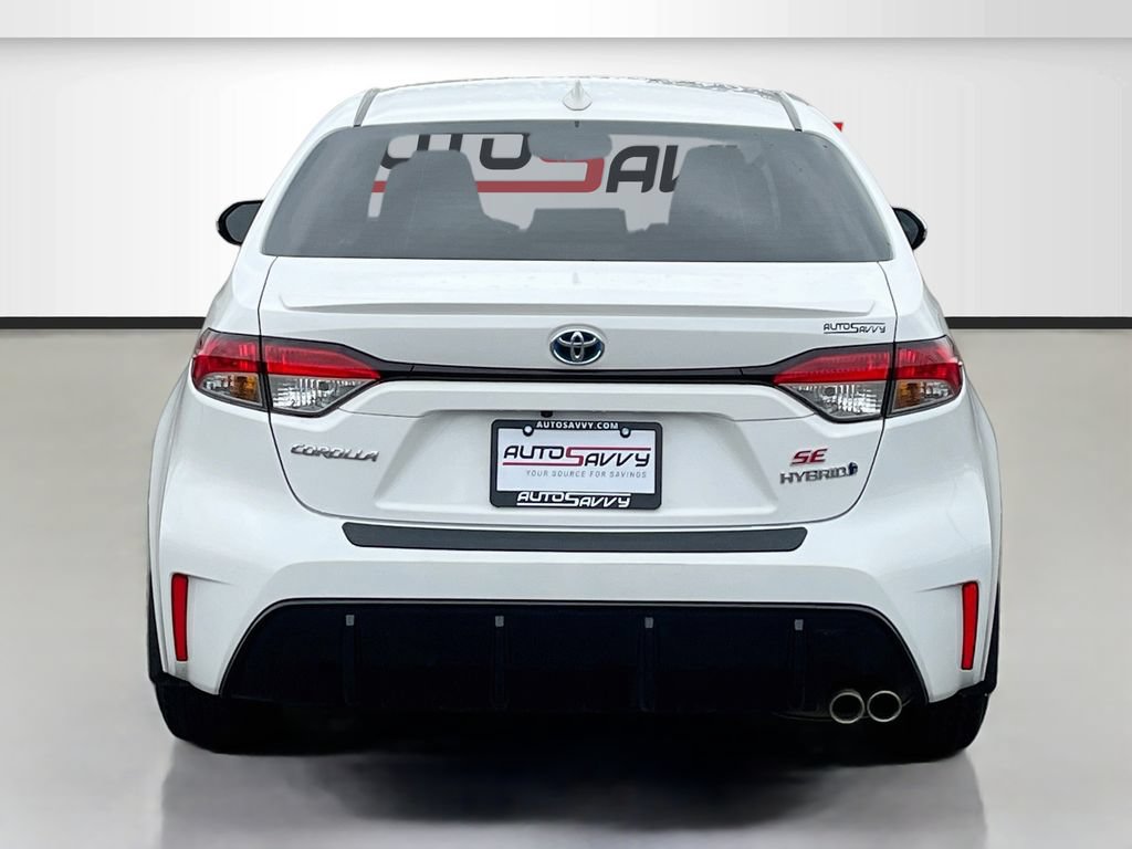 Used 2024 Toyota Corolla SE AWD/4WD image 6