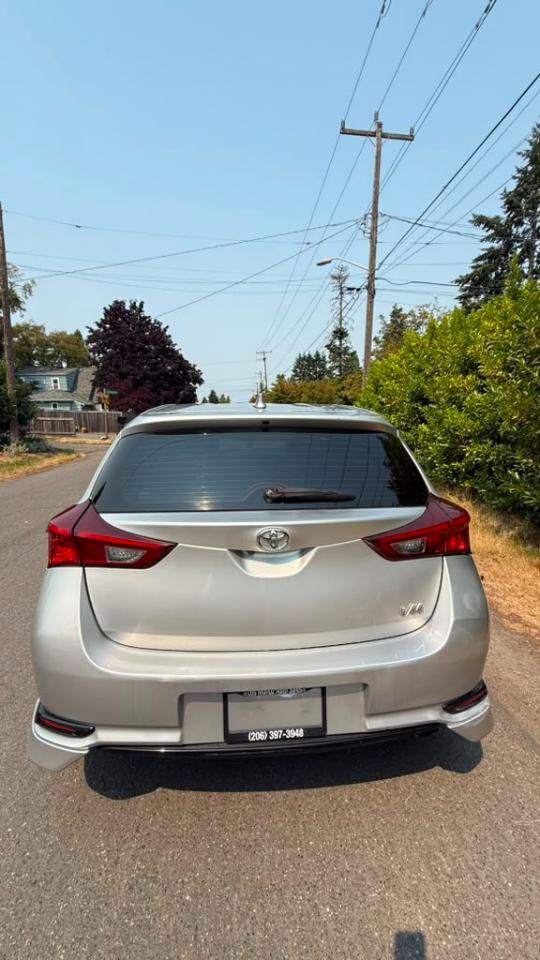 Used 2017 Toyota Corolla iM FWD image 4