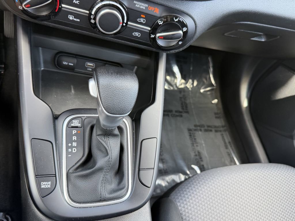 Used 2023 Kia Soul LX FWD image 26