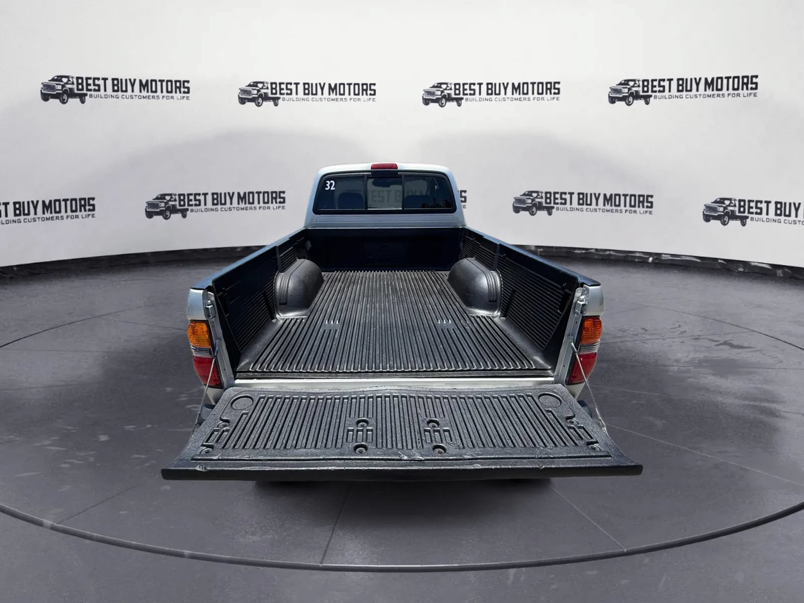 Used 2004 Toyota Tacoma 2WD Xtracab w/ Convenience Pkg image 28