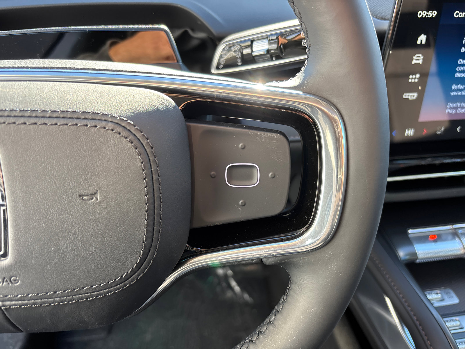 New 2026 Lincoln Nautilus Premier w/ Equipment Group 102A image 18