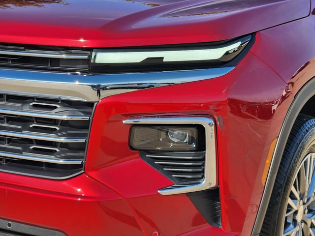 Used 2024 Chevrolet Traverse LT w/ Enhanced Driving Package FWD image 16