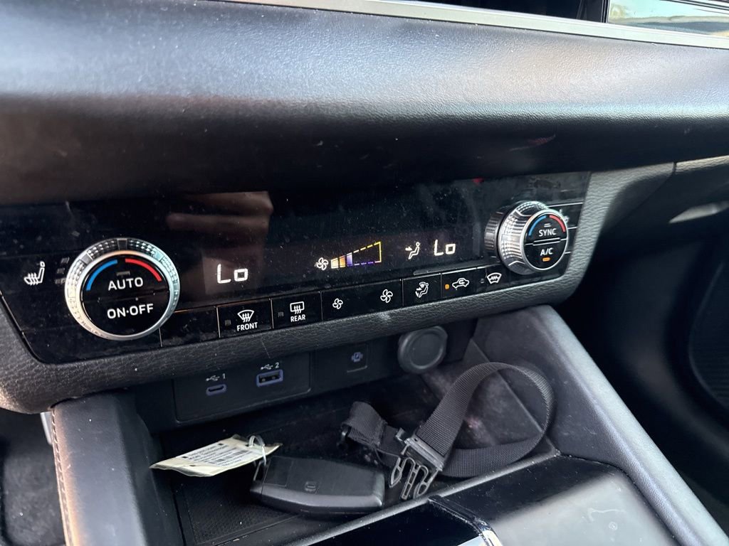 Used 2022 Mitsubishi Outlander SE image 24