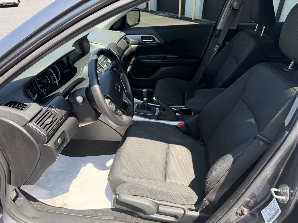 Used 2015 Honda Accord LX image 11