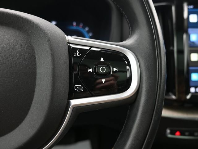 Used 2022 Volvo XC60 B5 Inscription w/ Advanced Package image 25