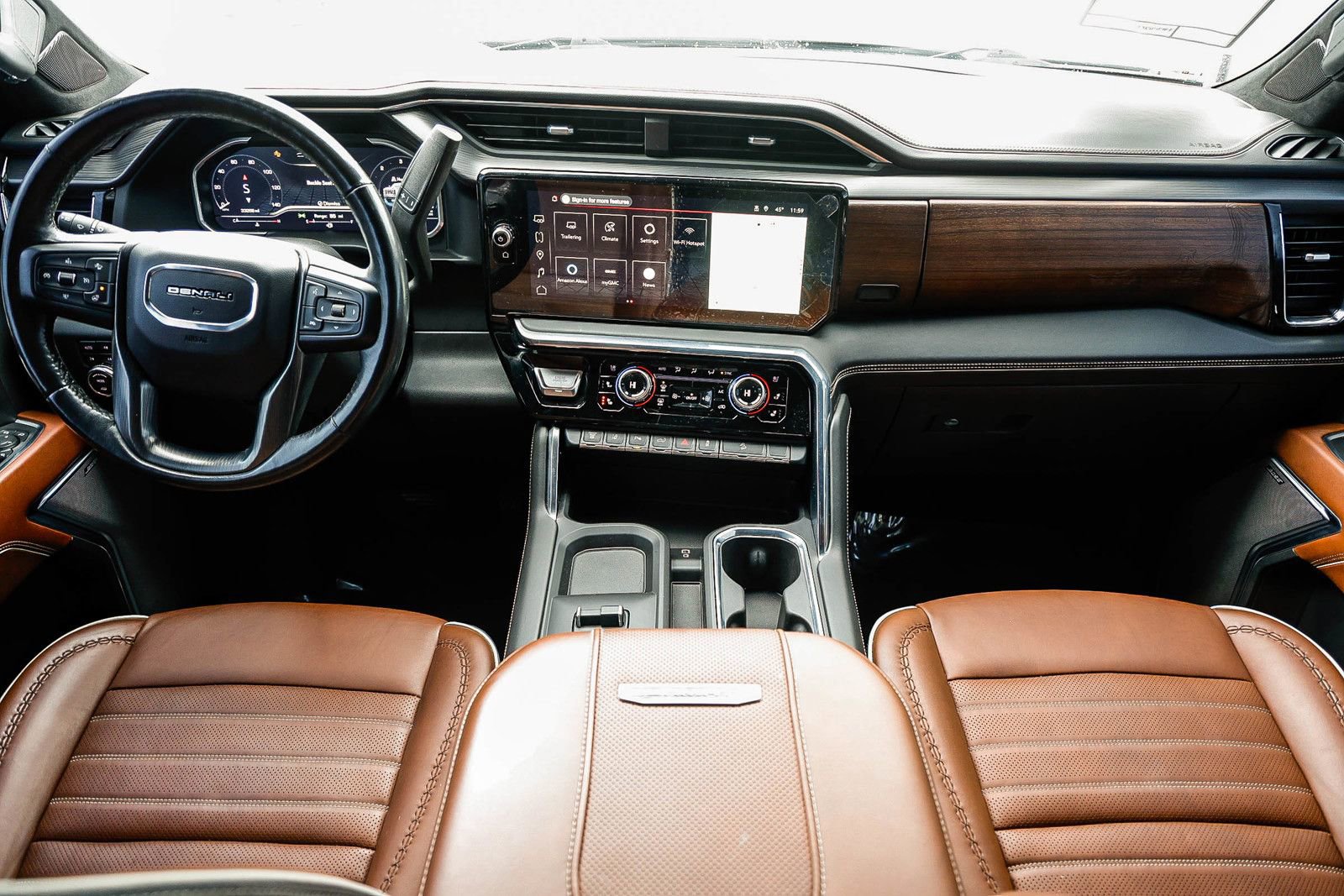 Used 2024 GMC Sierra 2500 Denali Ultimate w/ Max Trailering Package image 10