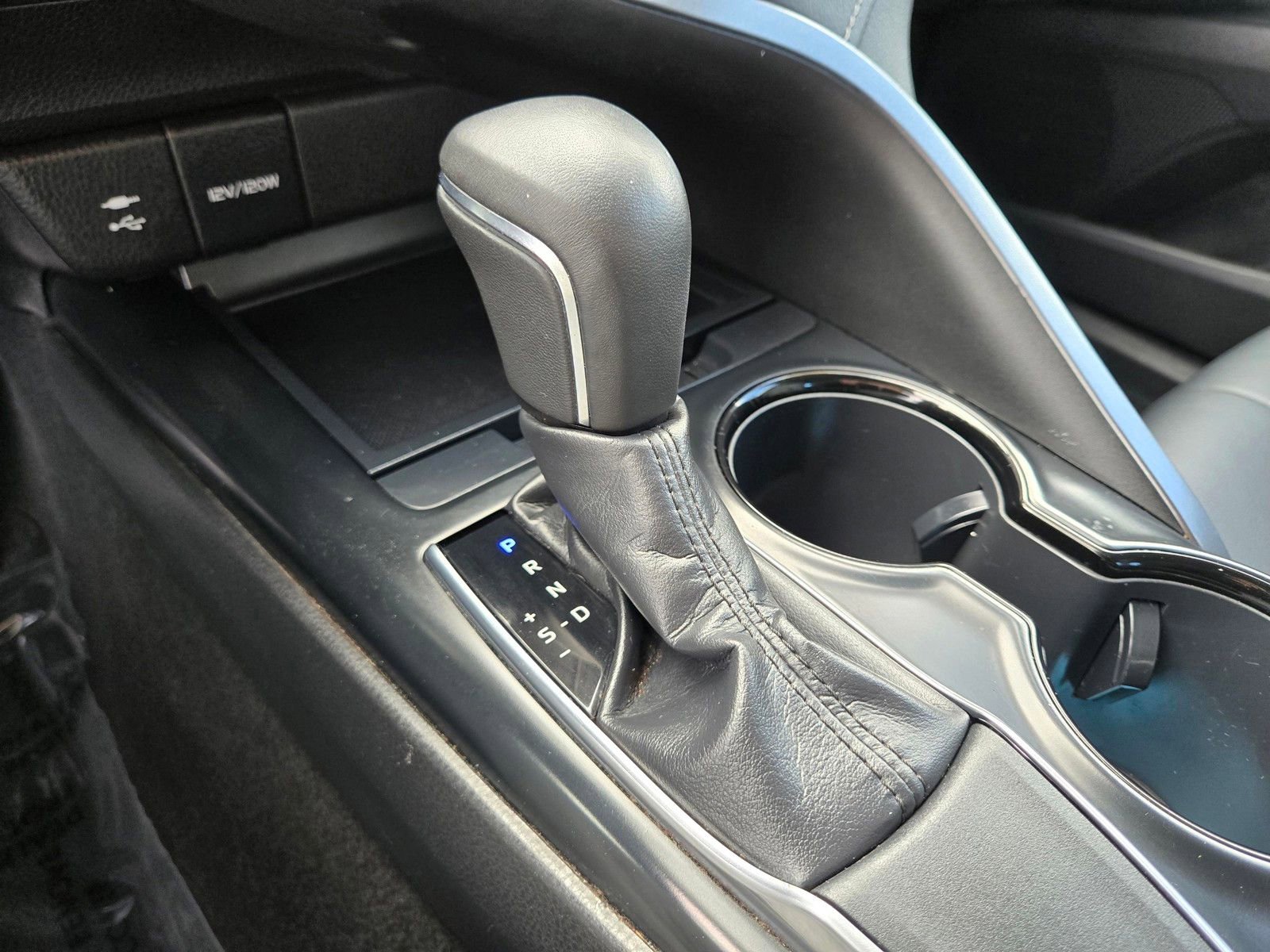 Used 2019 Toyota Camry SE image 21