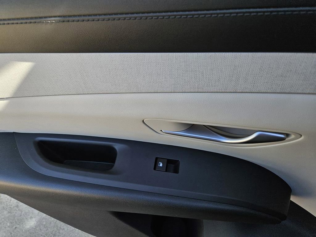 New 2026 Hyundai Tucson SEL FWD image 14