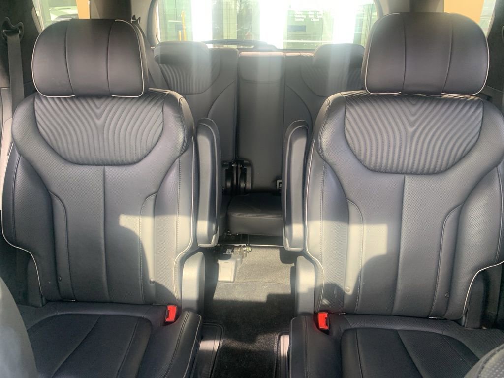 Used 2023 Hyundai Palisade Calligraphy image 35