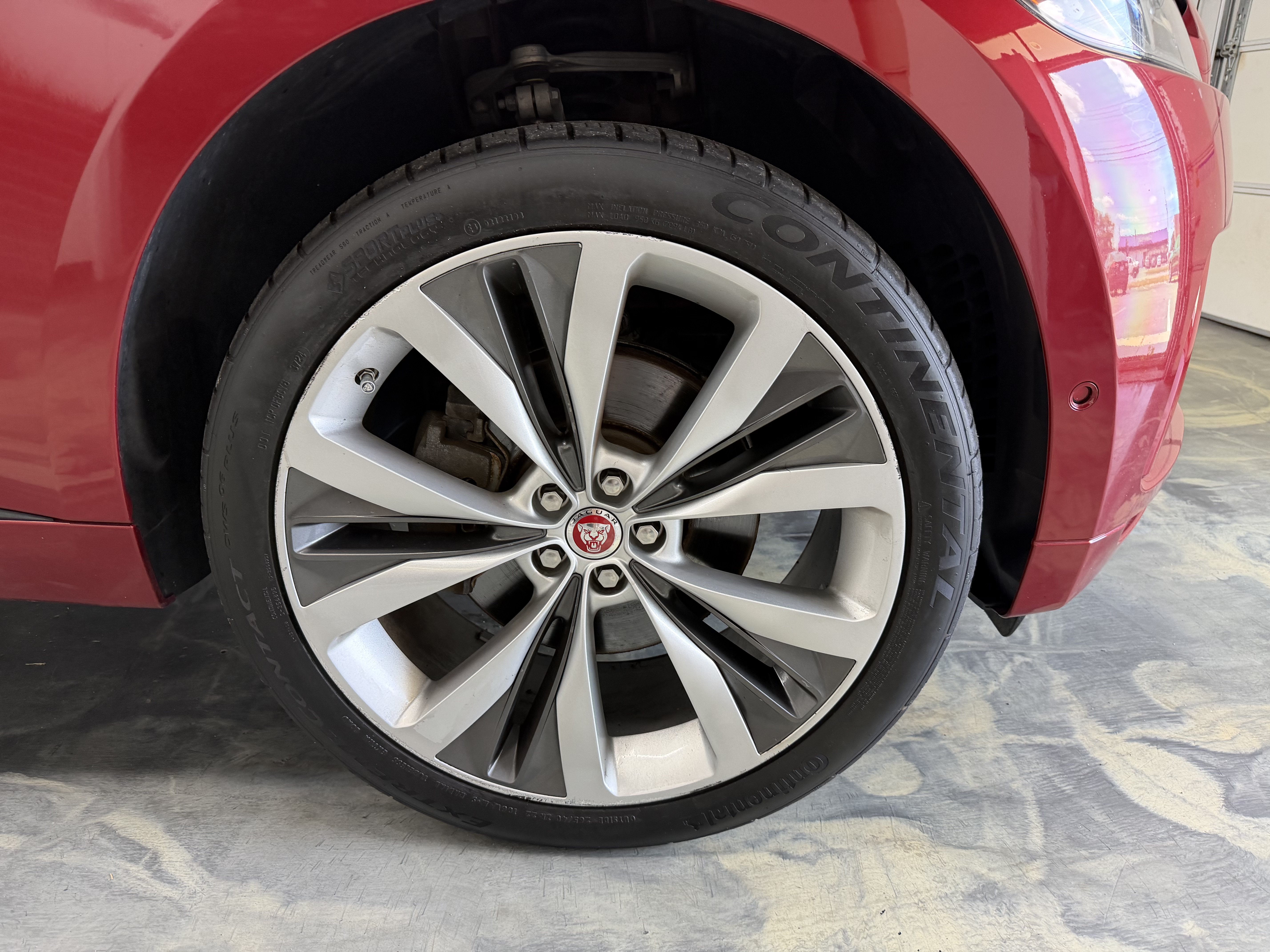Used 2017 Jaguar F-PACE R-Sport AWD/4WD image 29