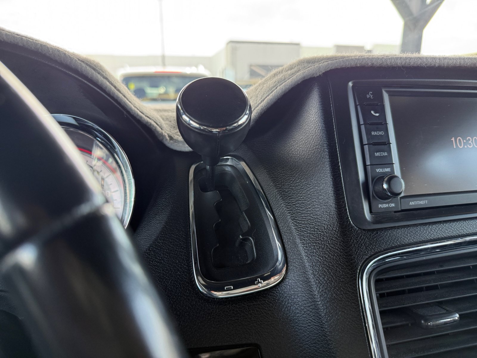 Used 2019 Dodge Grand Caravan SXT FWD image 22