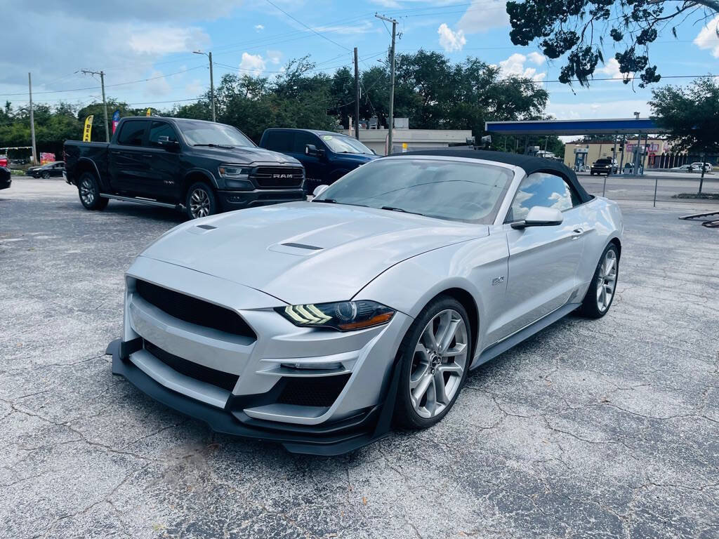 Used 2019 Ford Mustang GT Premium w/ Equipment Group 401A RWD image 11
