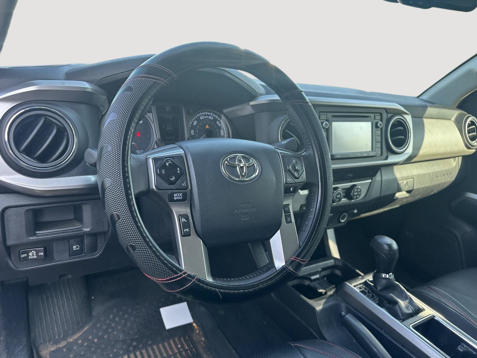 Used 2019 Toyota Tacoma SR5 RWD image 10