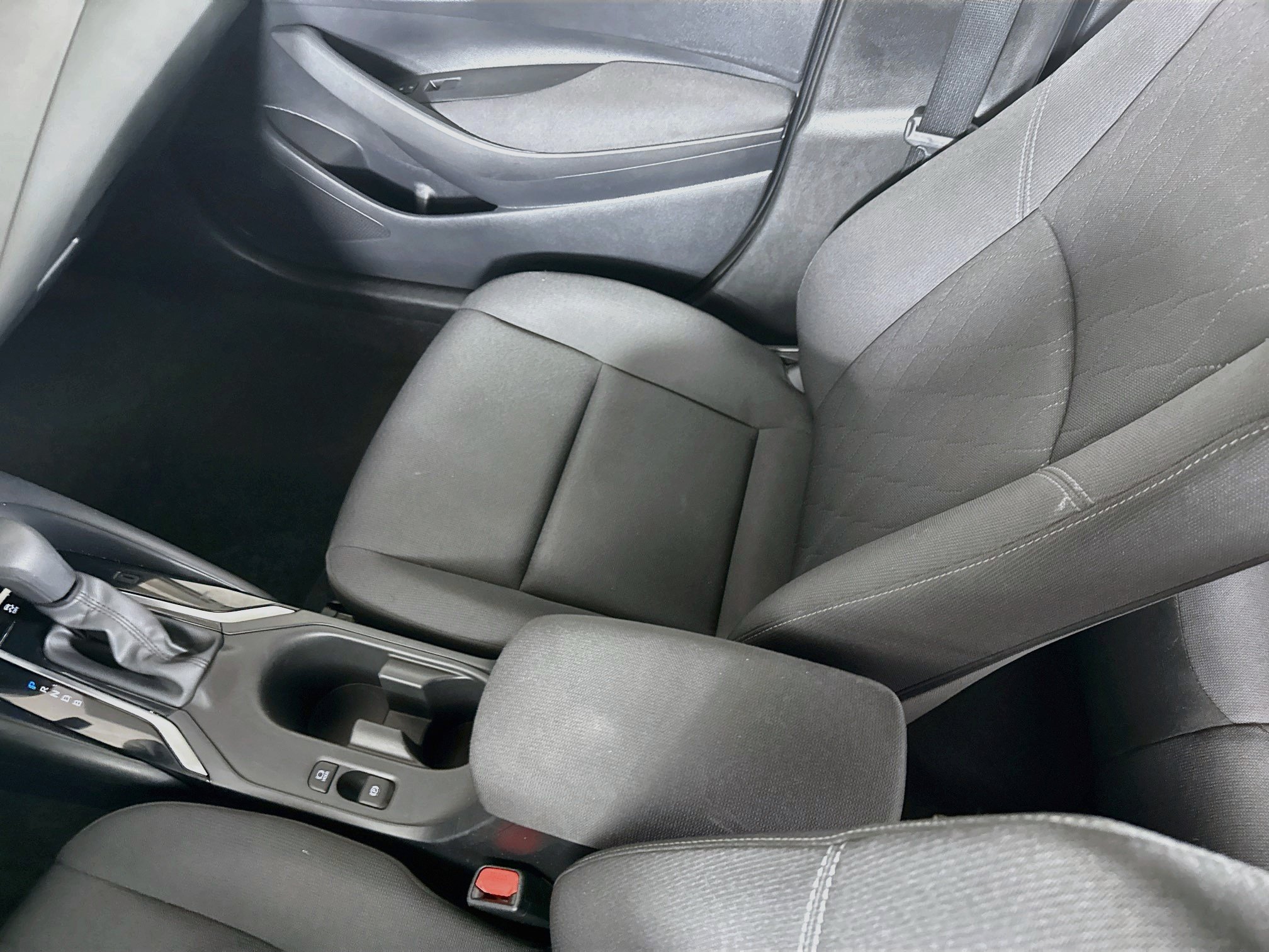 Used 2025 Toyota Corolla LE FWD image 26