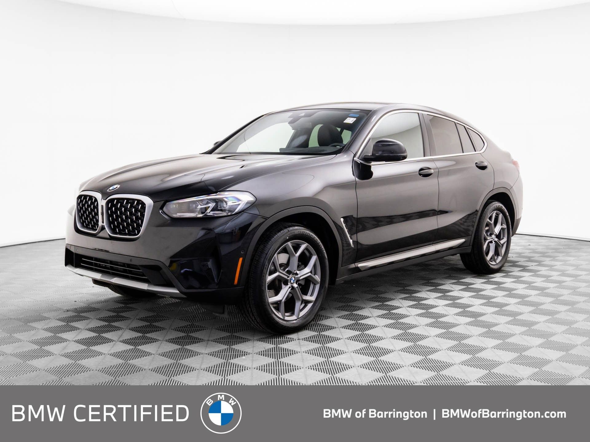 Certified 2025 BMW X4 xDrive30i image 1