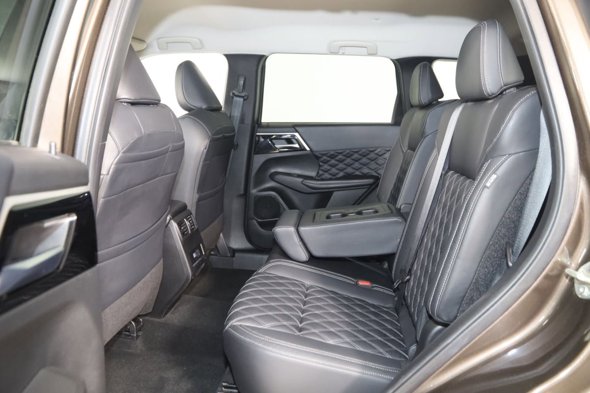 Used 2022 Mitsubishi Outlander SEL AWD/4WD image 48