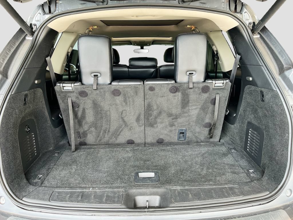 Used 2019 Nissan Pathfinder Platinum w/ Cargo Package FWD image 28