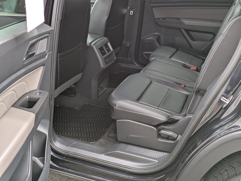 Used 2022 Volkswagen Atlas Cross Sport SE AWD/4WD image 30