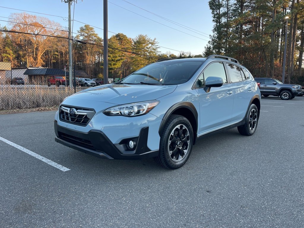 Used 2023 Subaru Crosstrek 2.0i Premium image 2