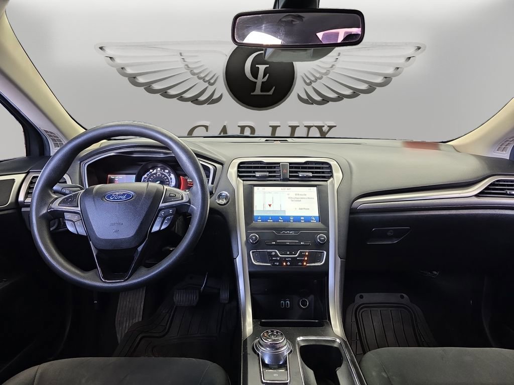 Used 2020 Ford Fusion SE image 23