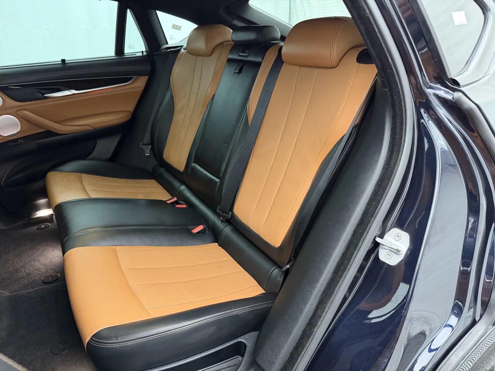 Used 2015 BMW X6 xDrive50i AWD/4WD image 33