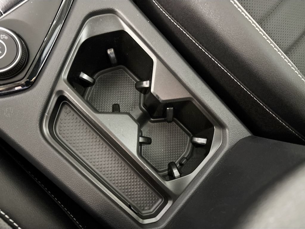 New 2026 Volkswagen Taos SEL AWD/4WD image 15