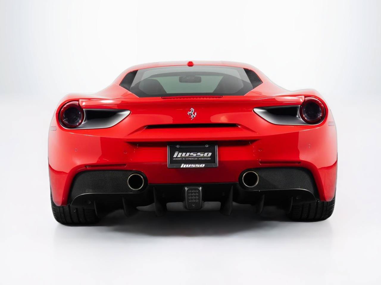 Used 2017 Ferrari 488 GTB RWD image 10