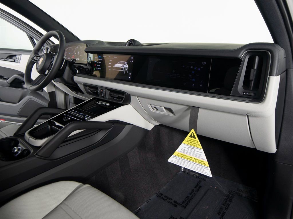 New 2026 Porsche Cayenne S image 25