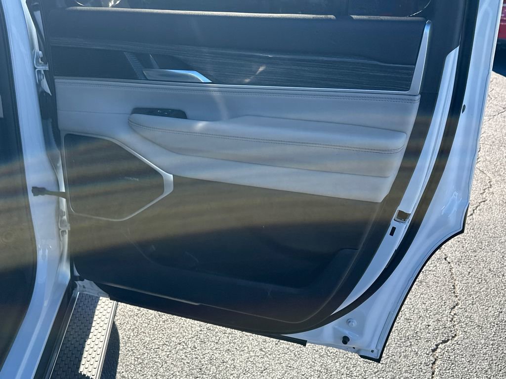 Used 2022 Jeep Wagoneer Series II image 16