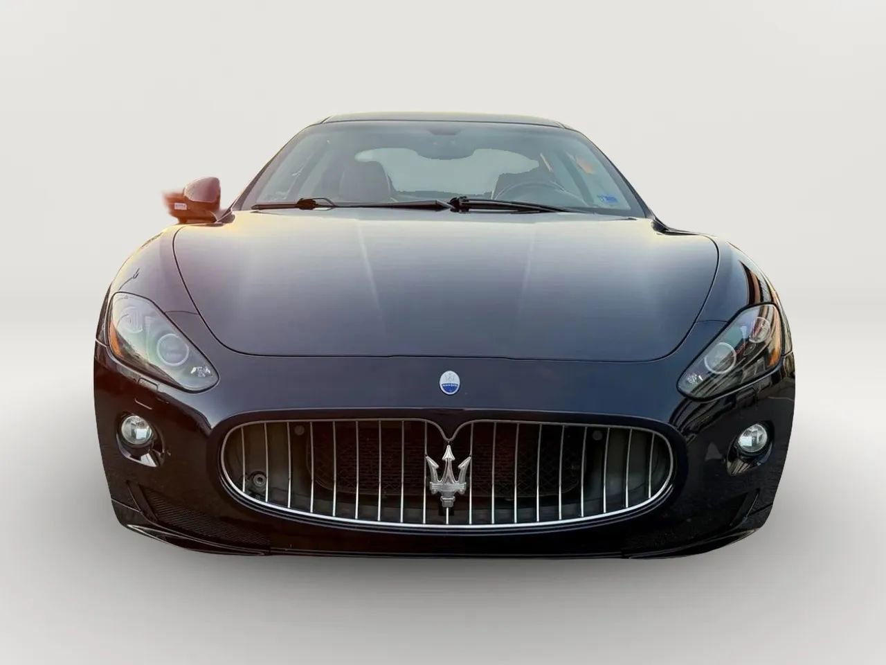 Used 2012 Maserati GranTurismo S image 2