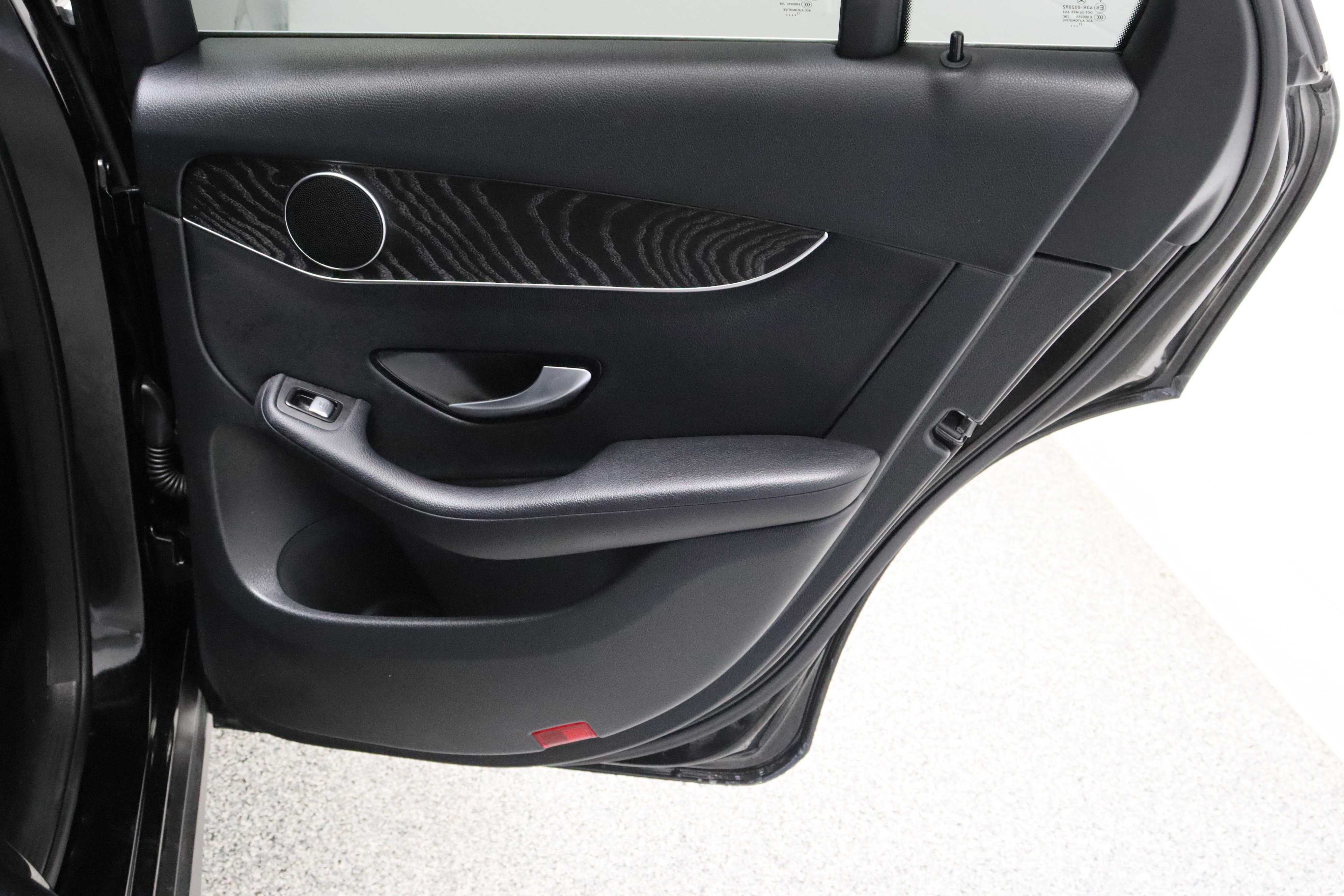 Used 2018 Mercedes-Benz GLC 300 image 37