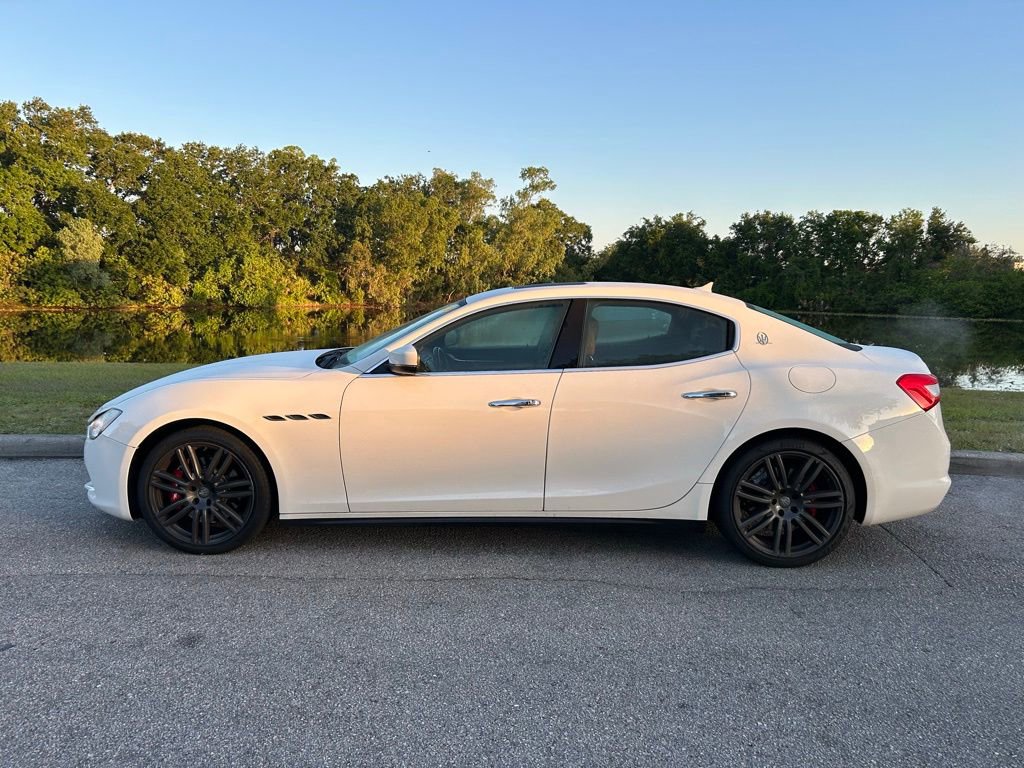 Used 2018 Maserati Ghibli S Q4 AWD/4WD image 2